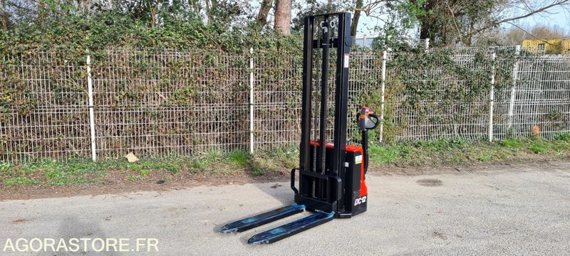 GERBEUR HELI 1.2 T CDD12J - 2022 - آلة التكديس: صورة 2 GERBEUR HELI 1.2 T CDD12J - 2022 - آلة التكديس: صورة 2
