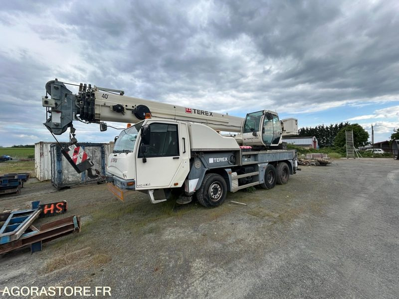 GRUE TERREX TC40L - 2008 - 53 656 KM - رافعة لجميع التضاريس: صورة 1 GRUE TERREX TC40L - 2008 - 53 656 KM - رافعة لجميع التضاريس: صورة 1