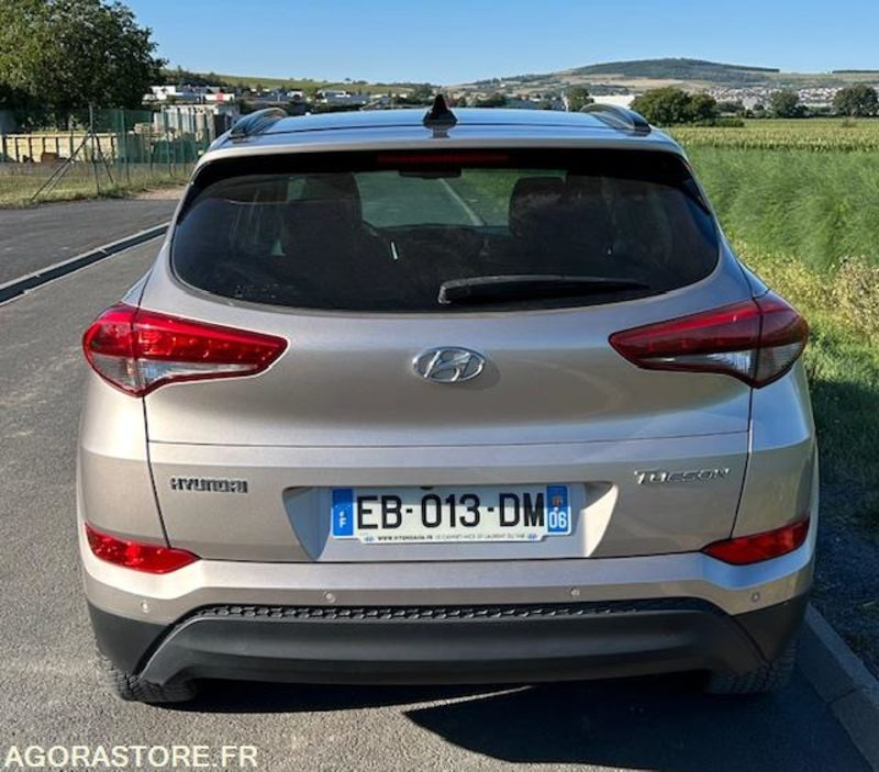 HYUNDAI TUCSON III 1.7 CRDI 141 CH EXECUTIVE 2WD DCT-7 - 2016 - 141 950 kms - سيارة دفع رباعي: صورة 4 HYUNDAI TUCSON III 1.7 CRDI 141 CH EXECUTIVE 2WD DCT-7 - 2016 - 141 950 kms - سيارة دفع رباعي: صورة 4