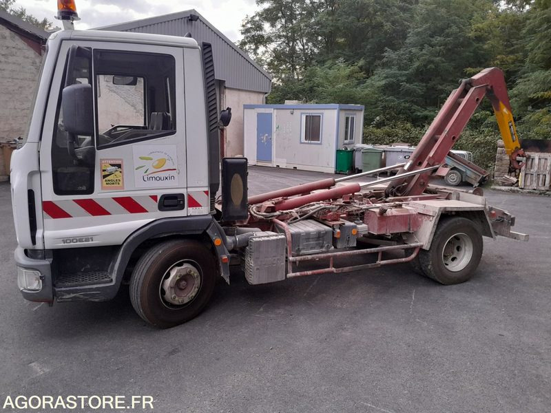 IVECO - 2005 - EK335QM - شاحنة: صورة 1 IVECO - 2005 - EK335QM - شاحنة: صورة 1