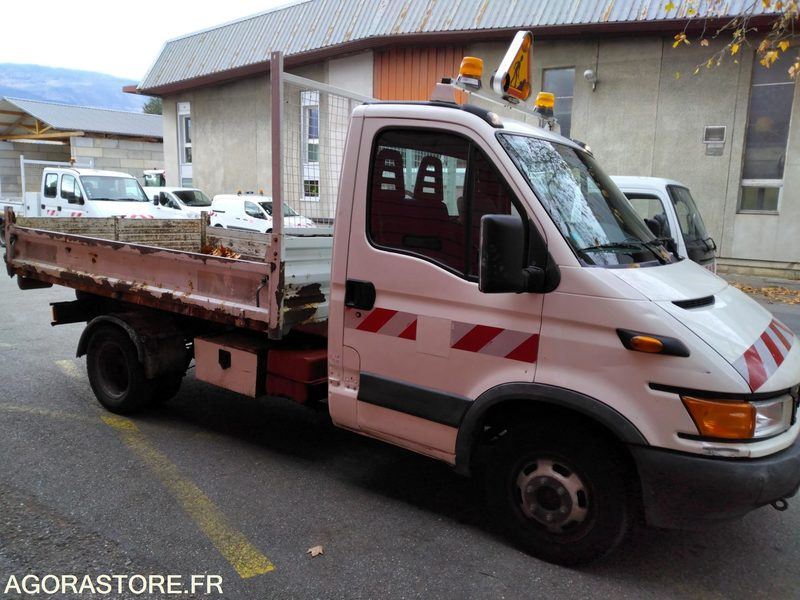 IVECO AMPLIROLL - قلاب صغير: صورة 3 IVECO AMPLIROLL - قلاب صغير: صورة 3