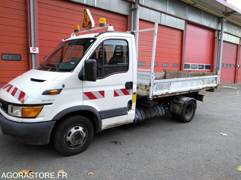 IVECO AMPLIROLL - قلاب صغير: صورة 1 IVECO AMPLIROLL - قلاب صغير: صورة 1