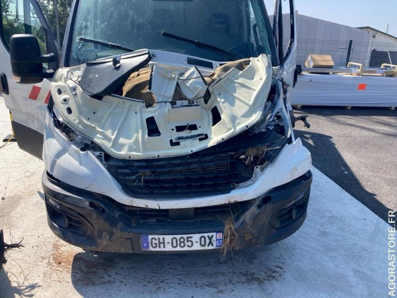 IVECO DAILY 50C18 NACELLE VERSALIFT - شاحنة التوصيل: صورة 4 IVECO DAILY 50C18 NACELLE VERSALIFT - شاحنة التوصيل: صورة 4