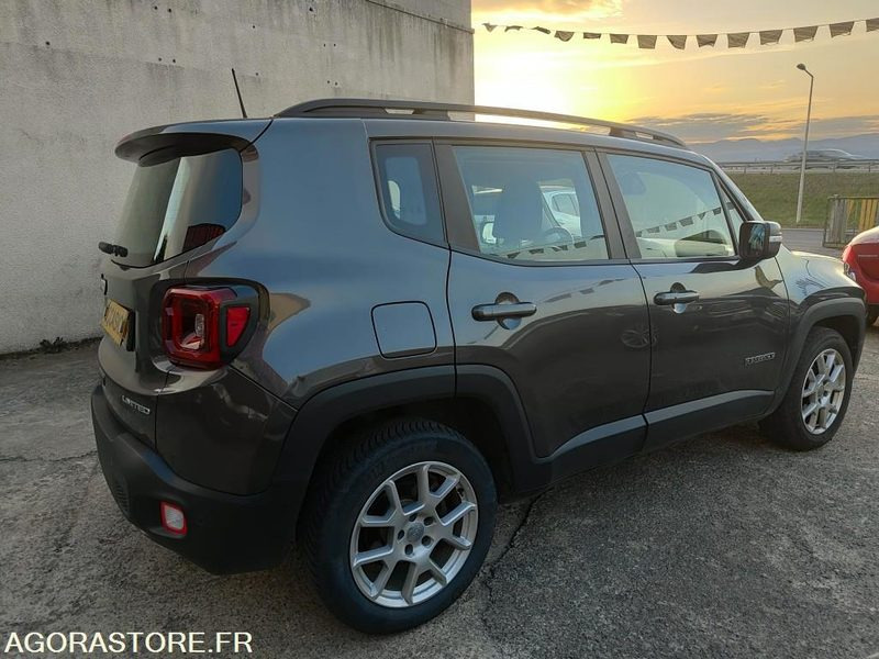 JEEP RENEGADE - سيارة دفع رباعي: صورة 5 JEEP RENEGADE - سيارة دفع رباعي: صورة 5