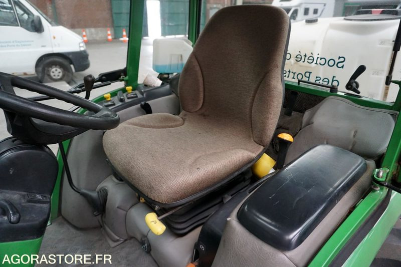 JOHN DEERE - جرار: صورة 3 JOHN DEERE - جرار: صورة 3