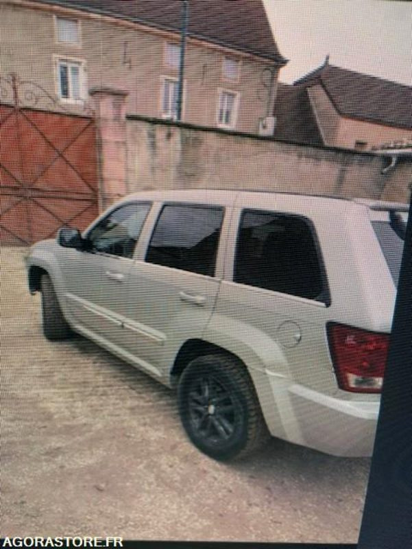 Jeep Cherokee - 242 000 KMS - 2008 - سيارة دفع رباعي: صورة 3 Jeep Cherokee - 242 000 KMS - 2008 - سيارة دفع رباعي: صورة 3