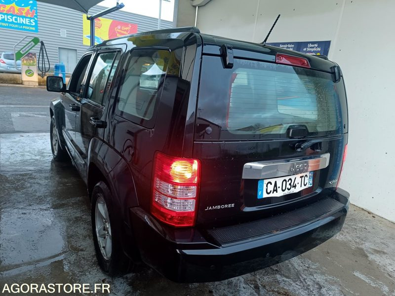 Jeep Cherokee IV 2.8 CRD Jamboree - 2009 - 193 000 KM - سيارة: صورة 5 Jeep Cherokee IV 2.8 CRD Jamboree - 2009 - 193 000 KM - سيارة: صورة 5