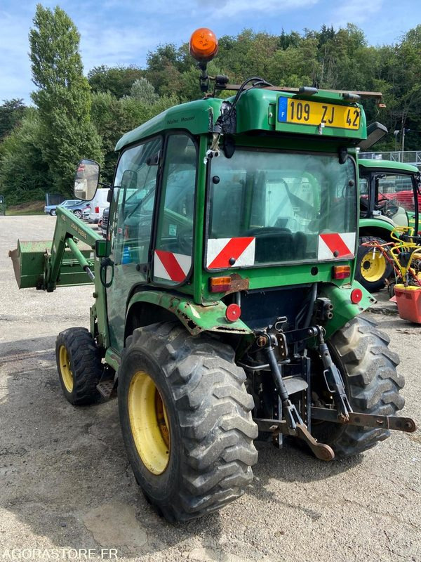 John Deere 4410 - جرار: صورة 3 John Deere 4410 - جرار: صورة 3