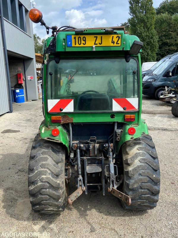 John Deere 4410 - جرار: صورة 2 John Deere 4410 - جرار: صورة 2