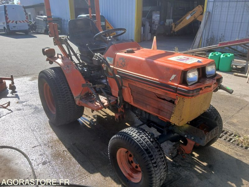 KUBOTA 1750D 4677 h 1990 - جرار: صورة 2 KUBOTA 1750D 4677 h 1990 - جرار: صورة 2