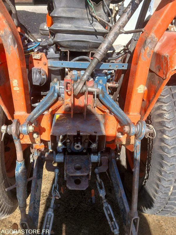 KUBOTA 1750D 4677 h 1990 - جرار: صورة 5 KUBOTA 1750D 4677 h 1990 - جرار: صورة 5
