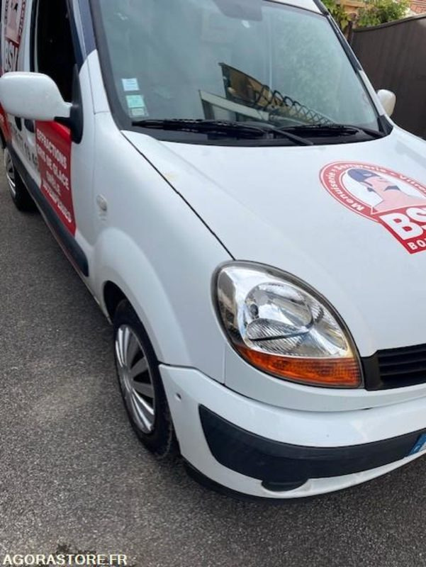 Kangoo utilitaire - 175 000 KMS - 2006 - فان المدمجة: صورة 5 Kangoo utilitaire - 175 000 KMS - 2006 - فان المدمجة: صورة 5