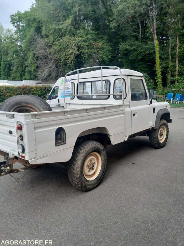 LAND ROVER DEFENDER 110 - 2012 - 81370KM - سيارة دفع رباعي: صورة 5 LAND ROVER DEFENDER 110 - 2012 - 81370KM - سيارة دفع رباعي: صورة 5
