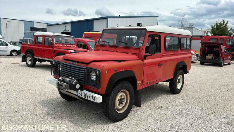 LAND ROVER DÉFENDER 110 - 67 933 Kms - 1999 - 8419 WM 74 - سيارة دفع رباعي: صورة 1 LAND ROVER DÉFENDER 110 - 67 933 Kms - 1999 - 8419 WM 74 - سيارة دفع رباعي: صورة 1