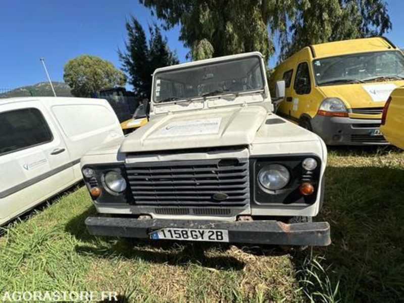 LAND ROVER DEFENDER - 2002 - 173989KM - 1158GY2B - شاحنة البيك أب: صورة 2 LAND ROVER DEFENDER - 2002 - 173989KM - 1158GY2B - شاحنة البيك أب: صورة 2