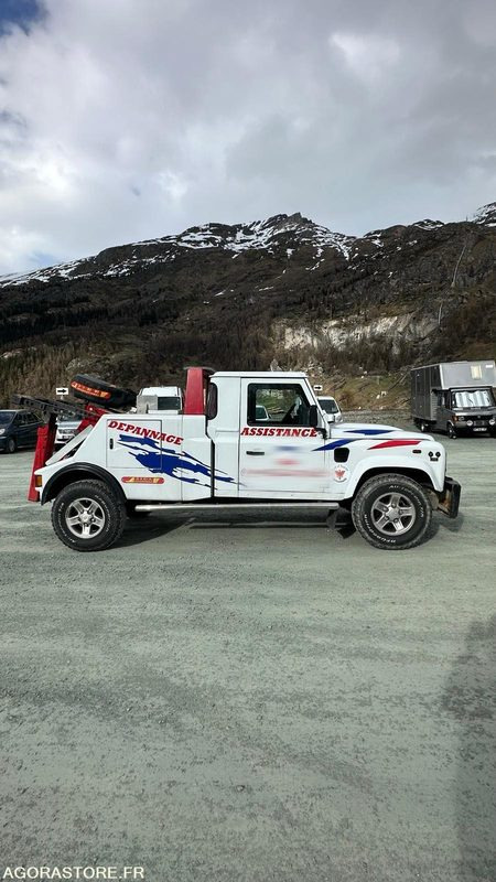 LAND ROVER DEFENDER Pick-up 2.4 Td4 4x4 122cv - شاحنة التوصيل: صورة 1 LAND ROVER DEFENDER Pick-up 2.4 Td4 4x4 122cv - شاحنة التوصيل: صورة 1