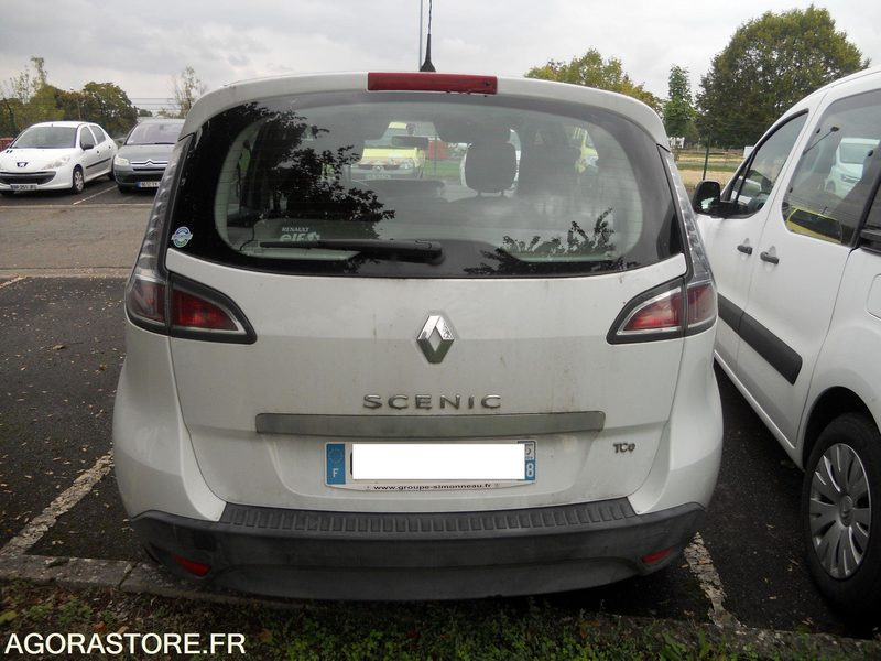 LOT 11 SLT - RENAULT SCENIC - سيارة: صورة 4 LOT 11 SLT - RENAULT SCENIC - سيارة: صورة 4