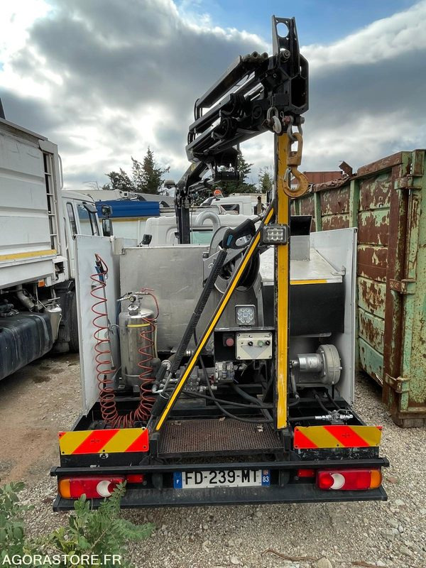 Laveuse de rue - سياره كنس شوارع: صورة 5 Laveuse de rue - سياره كنس شوارع: صورة 5