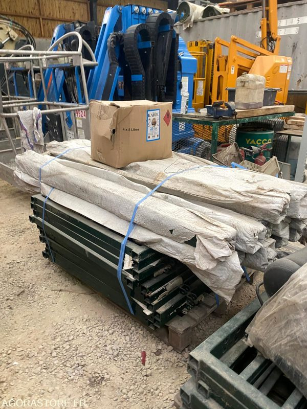 Lot de 10 portillons ACIER 100x100 Jamais mis en place - معدات الحدائق: صورة 2 Lot de 10 portillons ACIER 100x100 Jamais mis en place - معدات الحدائق: صورة 2