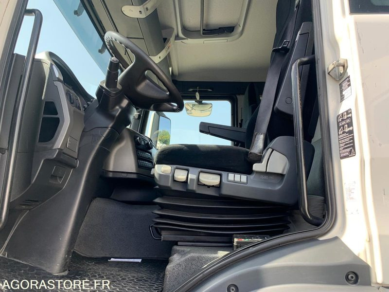 MAN TGS PORTE ENGINS 2015 311546KM - شاحنة: صورة 5 MAN TGS PORTE ENGINS 2015 311546KM - شاحنة: صورة 5