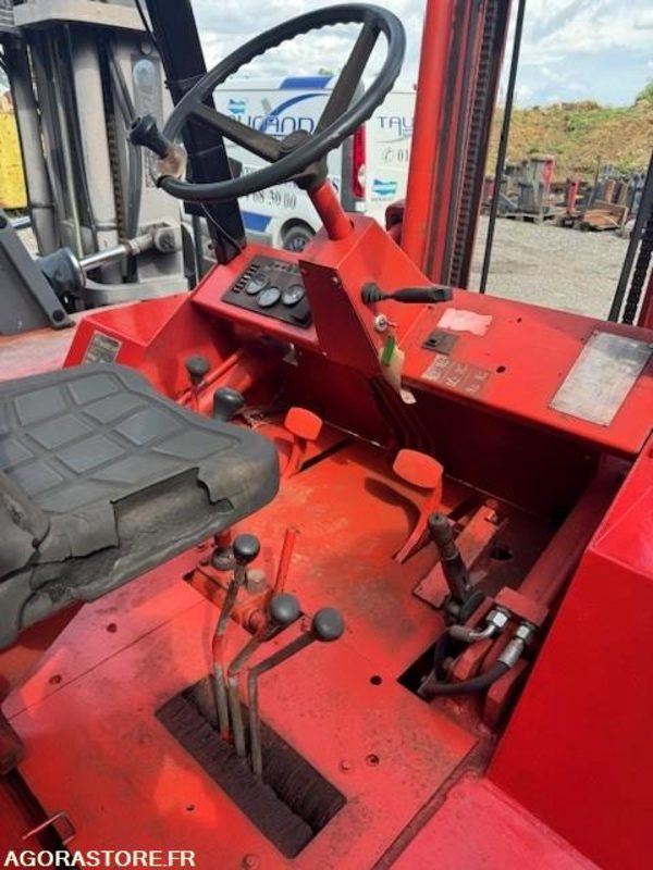 MANITOU - MC30N - FRONTAL DIESEL TOUT TERRAIN - 1994 - رافعة شوكية ديزل: صورة 4 MANITOU - MC30N - FRONTAL DIESEL TOUT TERRAIN - 1994 - رافعة شوكية ديزل: صورة 4