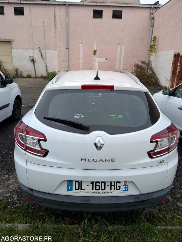MEGANE BREAK 110 CV BOITE AUTO 1.5 DCI - 180 540 KM - سيارة ستيشن: صورة 3 MEGANE BREAK 110 CV BOITE AUTO 1.5 DCI - 180 540 KM - سيارة ستيشن: صورة 3
