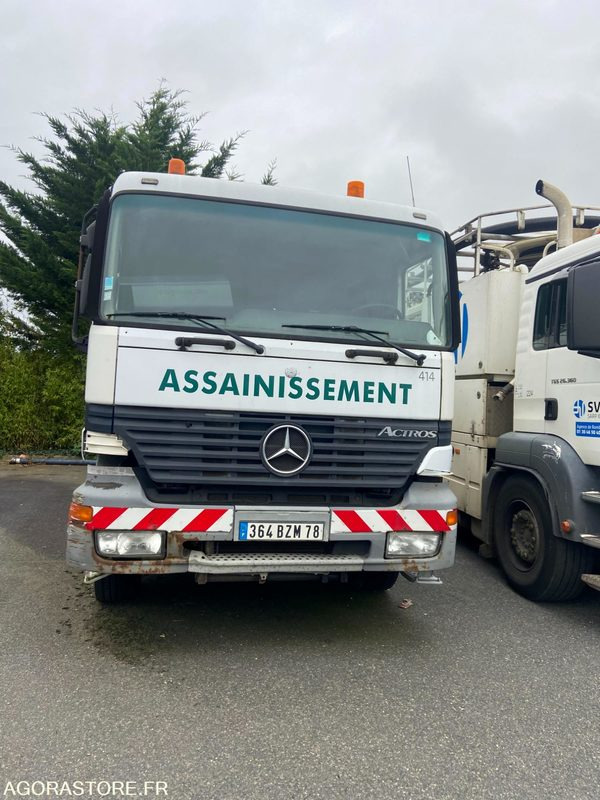 MERCEDES ACTROS 2031 HUWER 2001 (300000Km ) NON ROULANT EXPORT UNIQUEMENT - شاحنة الشفط: صورة 1 MERCEDES ACTROS 2031 HUWER 2001 (300000Km ) NON ROULANT EXPORT UNIQUEMENT - شاحنة الشفط: صورة 1