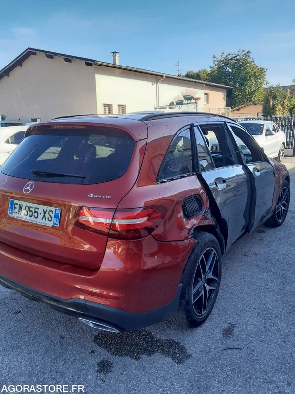 MERCEDES GLC 220 CDI - 2018 - 58648 KM - سيارة دفع رباعي: صورة 3 MERCEDES GLC 220 CDI - 2018 - 58648 KM - سيارة دفع رباعي: صورة 3