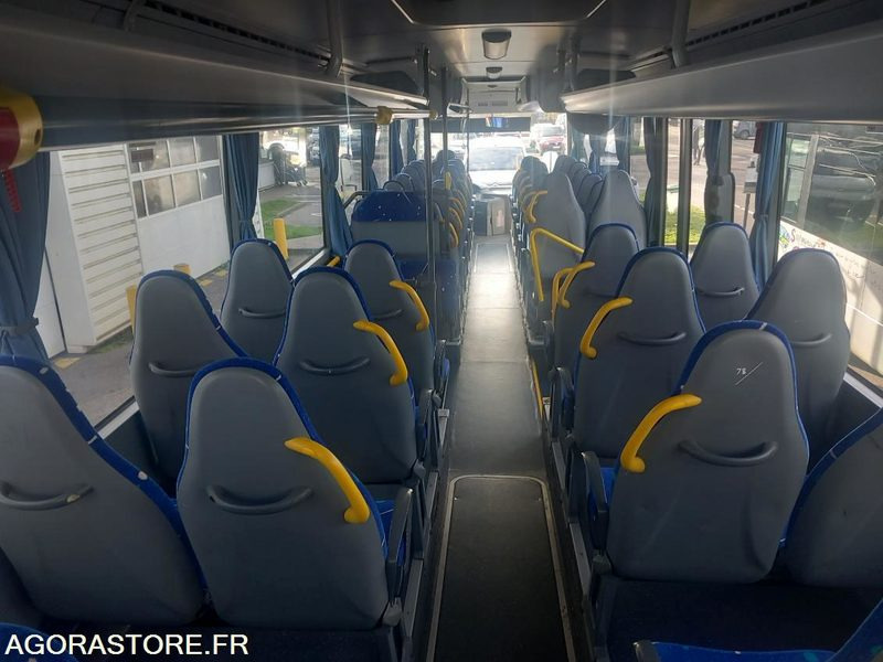 MERCEDES INTOURO N°083146 - حافلة مدرسية: صورة 5 MERCEDES INTOURO N°083146 - حافلة مدرسية: صورة 5