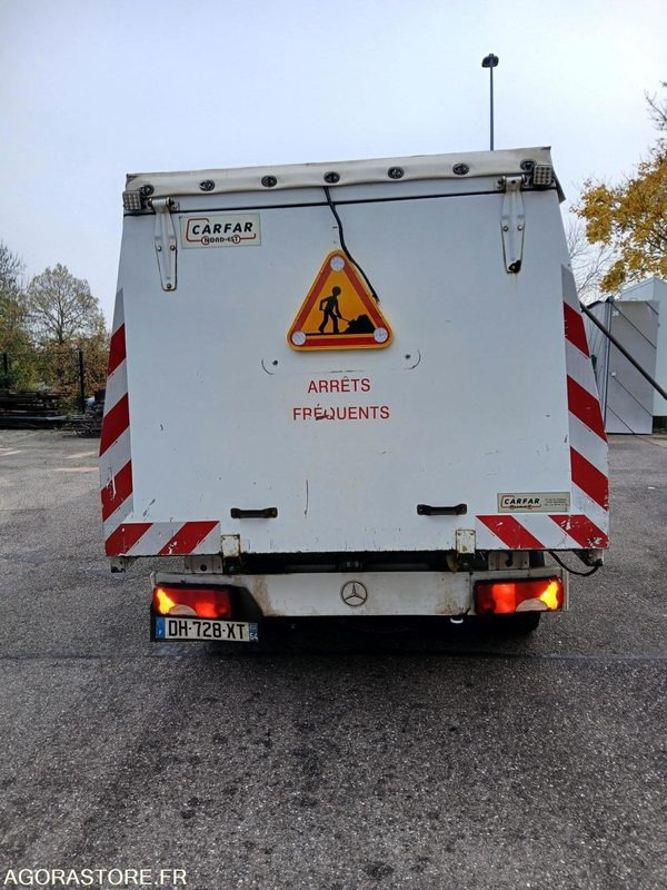 MERCEDES SPRINTER ANNEE 2014 - قلاب صغير: صورة 3 MERCEDES SPRINTER ANNEE 2014 - قلاب صغير: صورة 3