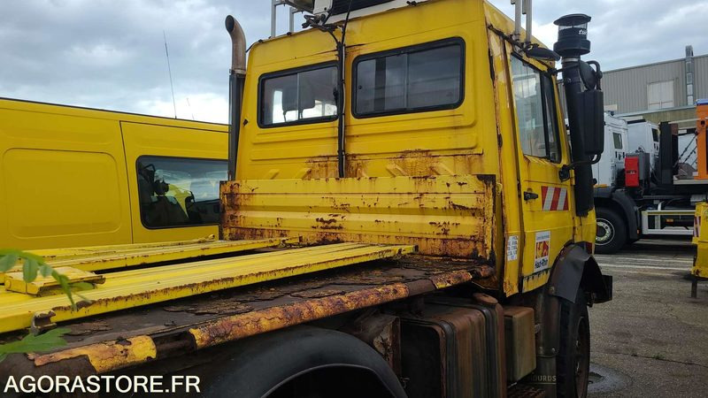 MERCEDES UNIMOG - 1999 - شاحنات مسطحة: صورة 3 MERCEDES UNIMOG - 1999 - شاحنات مسطحة: صورة 3