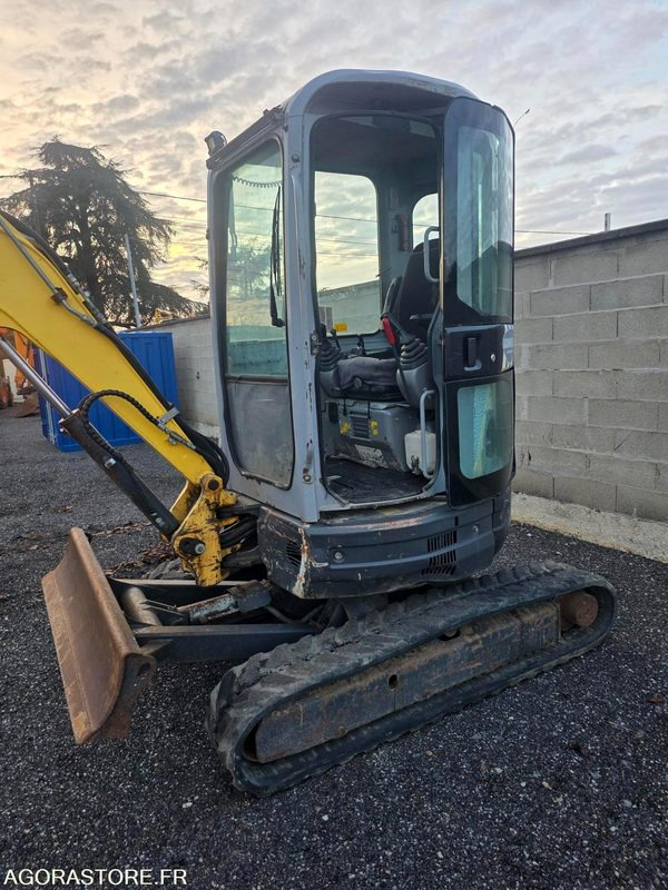 MINI PELLE NEW HOLLAND - E 29 B SR - 2012 - 4239 heures - حفارة مُصَّغرة: صورة 1 MINI PELLE NEW HOLLAND - E 29 B SR - 2012 - 4239 heures - حفارة مُصَّغرة: صورة 1
