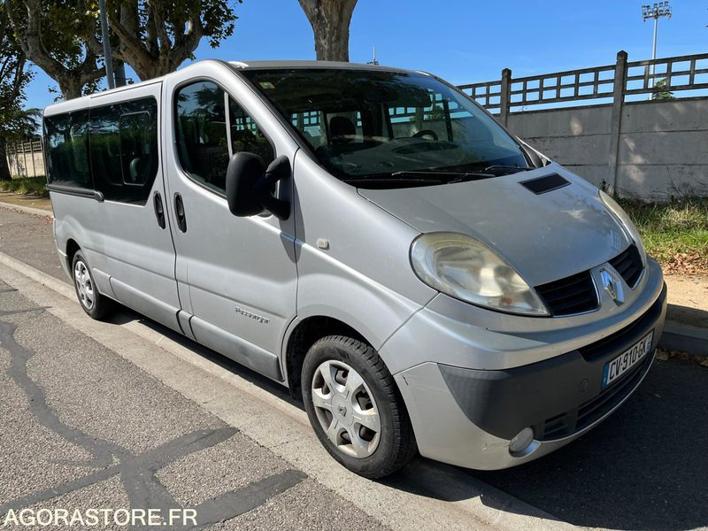 MINIBUS VL - 9 PLACES - TRAFIC - L2 H1 - 115 CH - CLIM- 165200 KMS - ATTELAGE - حافلة صغيرة, ميكروباص: صورة 1 MINIBUS VL - 9 PLACES - TRAFIC - L2 H1 - 115 CH - CLIM- 165200 KMS - ATTELAGE - حافلة صغيرة, ميكروباص: صورة 1