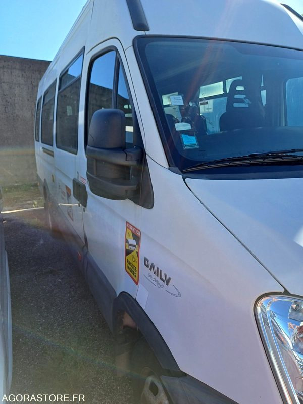 MINICAR DAILY - N°19937 - MEC 2010 -258009KM BC-123-ZB - حافلة صغيرة, ميكروباص: صورة 3 MINICAR DAILY - N°19937 - MEC 2010 -258009KM BC-123-ZB - حافلة صغيرة, ميكروباص: صورة 3