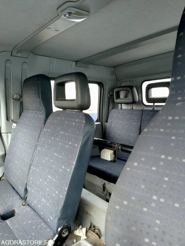 MITSUBISHI CANTER ( MOTEUR HS ) - شاحنة: صورة 2 MITSUBISHI CANTER ( MOTEUR HS ) - شاحنة: صورة 2