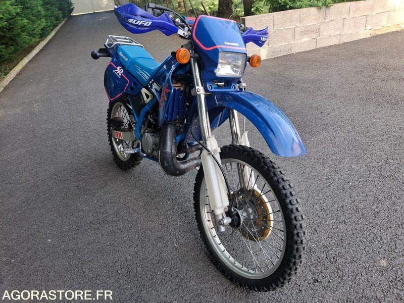 MOTO-KAWASAKI-125-KDX-1997 - دراجة نارية: صورة 2 MOTO-KAWASAKI-125-KDX-1997 - دراجة نارية: صورة 2
