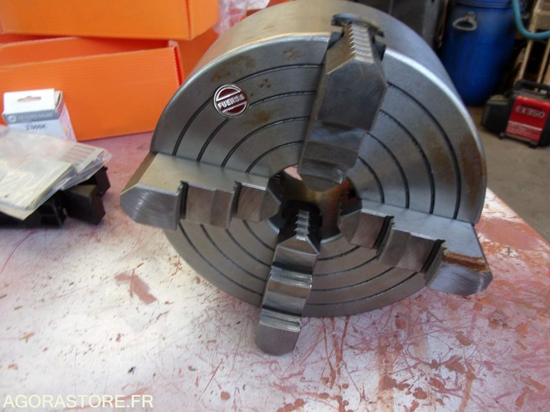 Mandrin de tour a métaux neuf 200mm - الأدوات والمعدات: صورة 1 Mandrin de tour a métaux neuf 200mm - الأدوات والمعدات: صورة 1