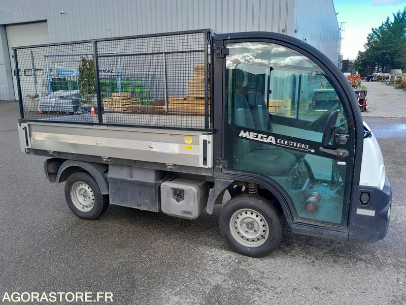 Méga M10 (CE257) - مركبة الخدمات الكهربائية: صورة 1 Méga M10 (CE257) - مركبة الخدمات الكهربائية: صورة 1