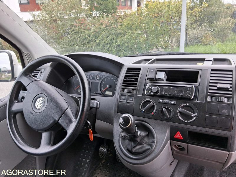 Mini bus / Volkswagen Caravelle - حافلة صغيرة, ميكروباص: صورة 3 Mini bus / Volkswagen Caravelle - حافلة صغيرة, ميكروباص: صورة 3