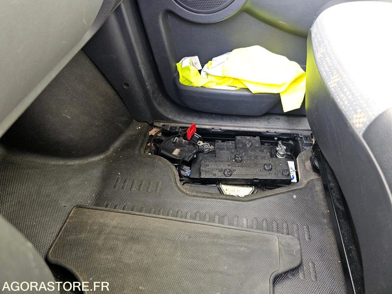 Minibus JUMPY "sans CT" non roulant - حافلة صغيرة, ميكروباص: صورة 5 Minibus JUMPY "sans CT" non roulant - حافلة صغيرة, ميكروباص: صورة 5