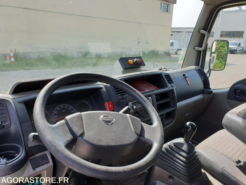 NACELLE NISSAN CABSTAR VL - قلاب صغير: صورة 4 NACELLE NISSAN CABSTAR VL - قلاب صغير: صورة 4
