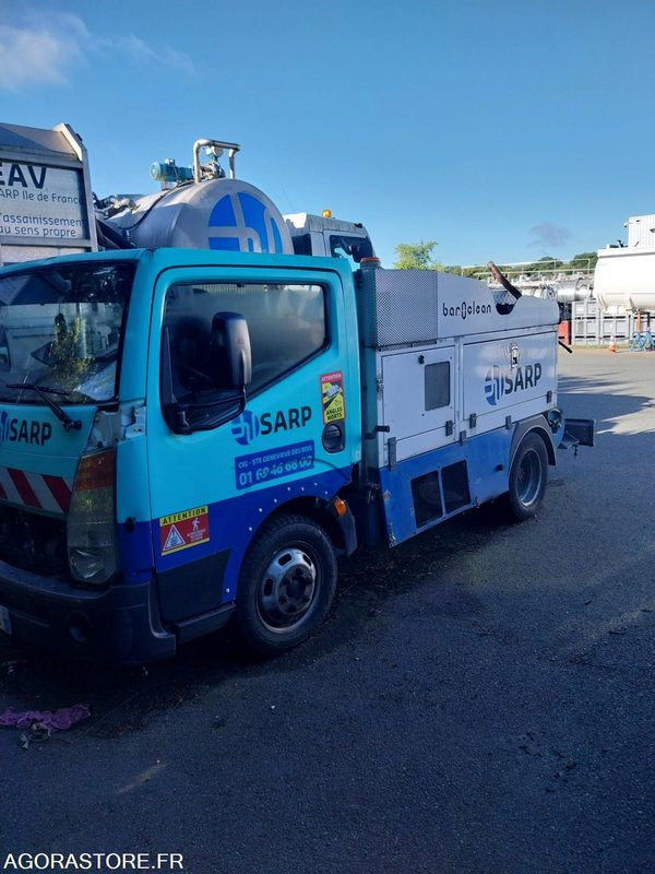 NISSAN Cabstar 3T5 BAROCLEAN 2011 (400 000Km) NON ROULANT EXPORT EXCLUSIVEMENT - شاحنة الشفط: صورة 2 NISSAN Cabstar 3T5 BAROCLEAN 2011 (400 000Km) NON ROULANT EXPORT EXCLUSIVEMENT - شاحنة الشفط: صورة 2