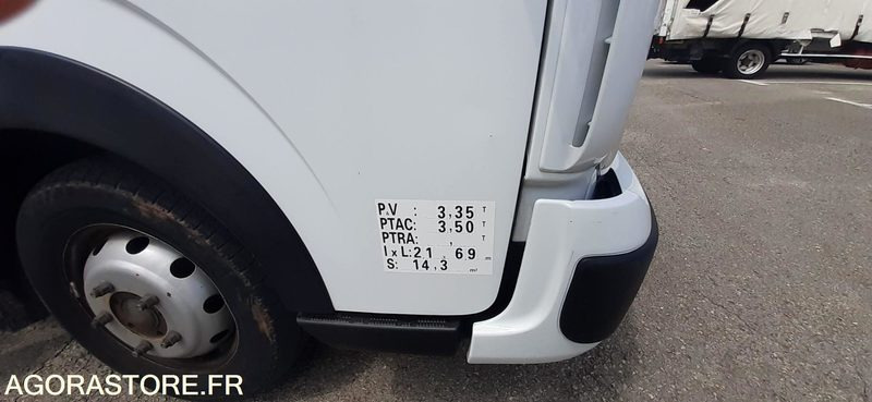Nacelle Plateau RENAULT Maxity - 44000 km - 2008 - شاحنة التوصيل: صورة 5 Nacelle Plateau RENAULT Maxity - 44000 km - 2008 - شاحنة التوصيل: صورة 5