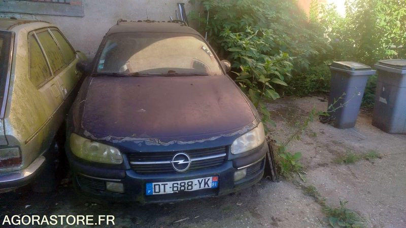 OPEL OMÉGA BREAK - 1996 - سيارة ستيشن: صورة 1 OPEL OMÉGA BREAK - 1996 - سيارة ستيشن: صورة 1