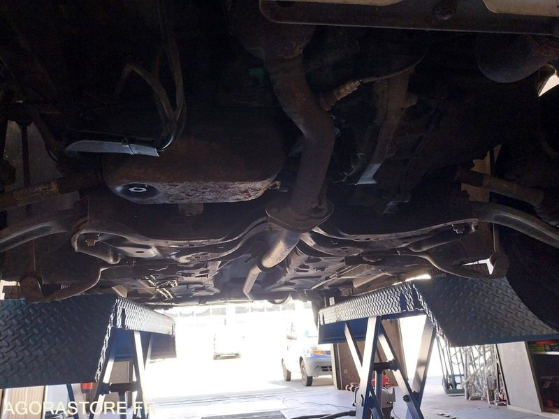 سيارة PEUGEOT 206 101700kms - 2005: صورة 10