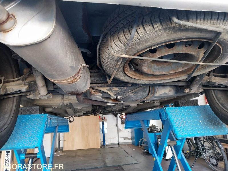 سيارة PEUGEOT 206 101700kms - 2005: صورة 9