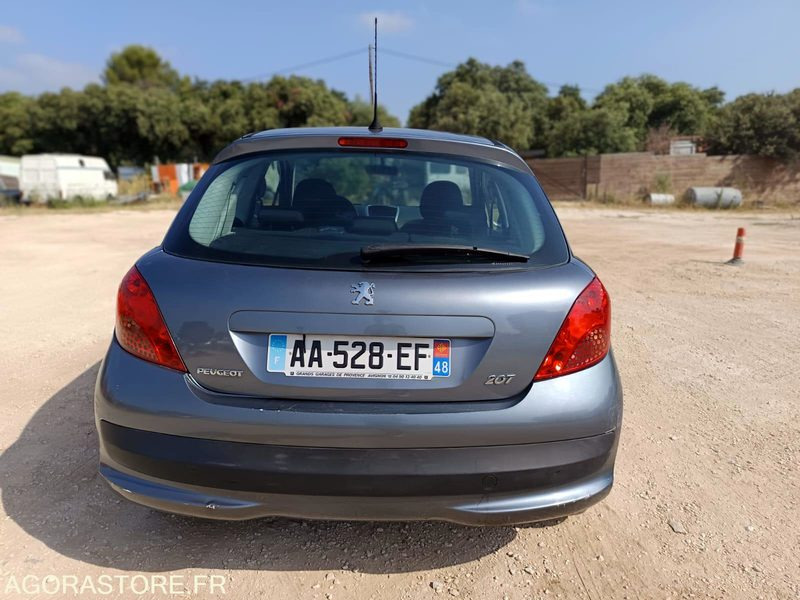PEUGEOT 207 - 2009 - 235700KMS - سيارة: صورة 5 PEUGEOT 207 - 2009 - 235700KMS - سيارة: صورة 5