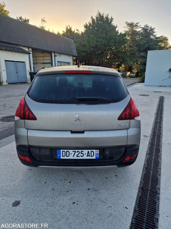 PEUGEOT 3008 - سيارة: صورة 4 PEUGEOT 3008 - سيارة: صورة 4