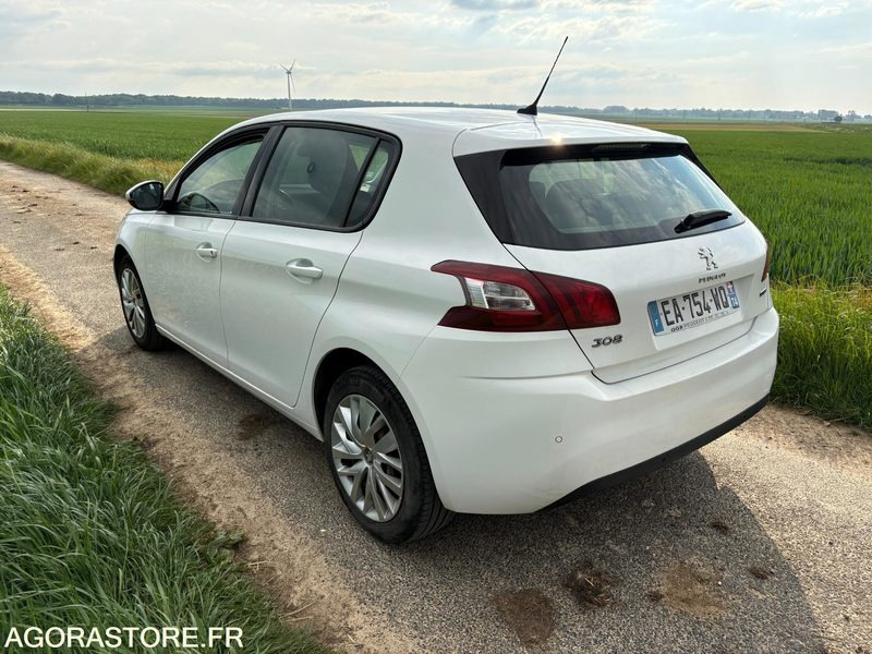 PEUGEOT 308 DIESEL 1.6 L HDI - سيارة: صورة 4 PEUGEOT 308 DIESEL 1.6 L HDI - سيارة: صورة 4