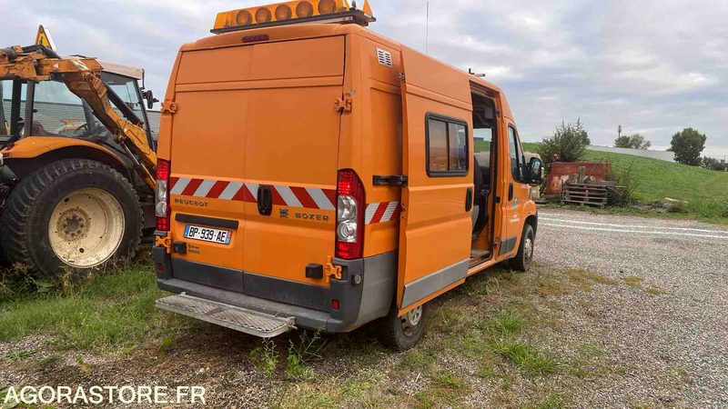 PEUGEOT BOXER 4X4 DANGEL - 2011 - 155041 KM - فان: صورة 4 PEUGEOT BOXER 4X4 DANGEL - 2011 - 155041 KM - فان: صورة 4
